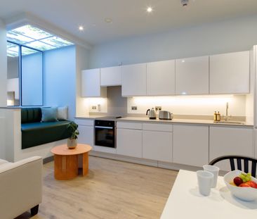 Park Street Room 1 - Photo 5