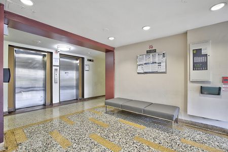 Lu Ray Apartments - Photo 2