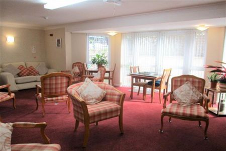 1 bedroom retirement property to rent - Photo 2