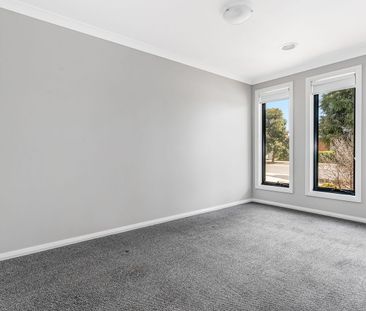 Modern Family Living in the Heart of Huntly - Photo 5