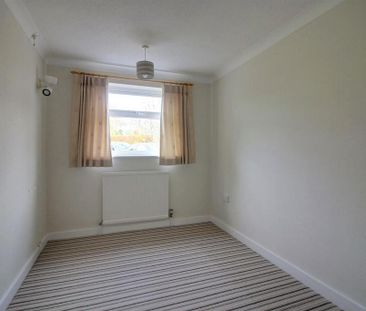 3 bedroom detached bungalow to rent - Photo 6