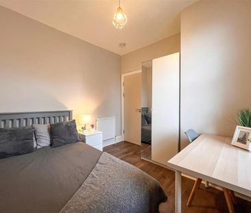 Room in a Shared House, Edmund Road, S2 - Photo 4