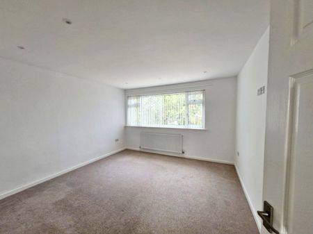 Warmington - Photo 3