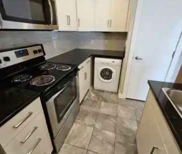 Washer/Dryer and Dishwasher ! | 16315 96A Avenue Northwest, Edmonton - Photo 1
