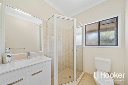 Refreshed Villa Conveniently Located - Photo 5