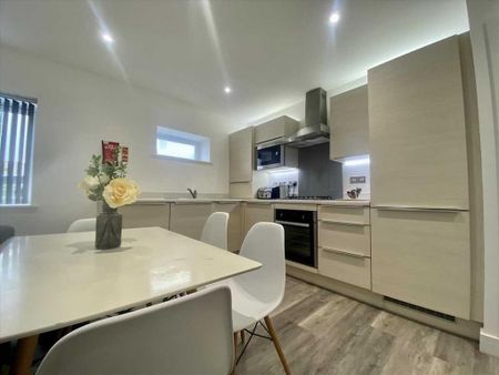 2 bedroom apartment to rent - Photo 3