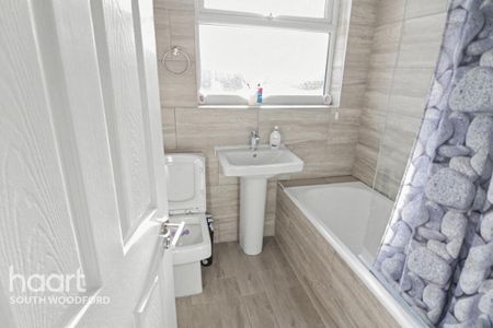 4 bedroom terraced house to rent - Photo 5