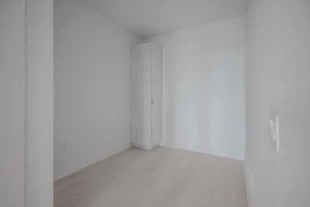 For Lease - 3900 Confederation Pkwy Parkway Unit# 5306, Mississauga, Ontario - Photo 4