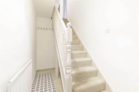 Chestnut Road, Raynes, SW20 - Photo 2