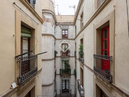 Barcelona, Catalonia 08002 - Photo 5