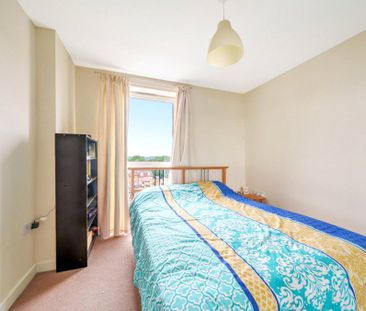 2 Bedroom Flat/Apartment to rent - Photo 6