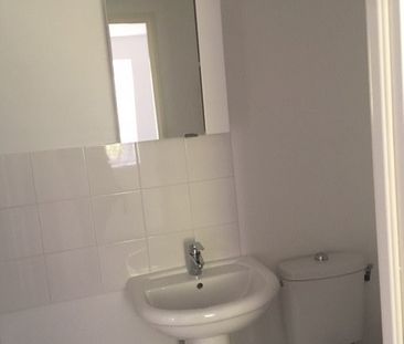 Location Appartement 1 pièce 17m² - Photo 6