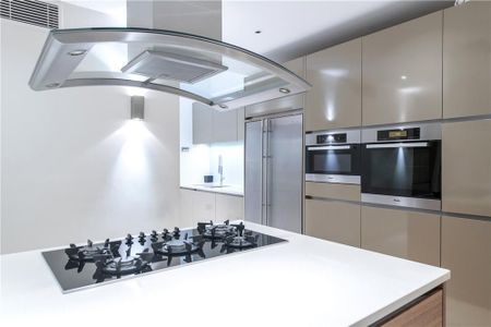 3 bedroom property to let - Photo 2