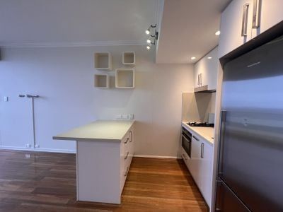 Popular Studio in Prime Location! - Photo 1