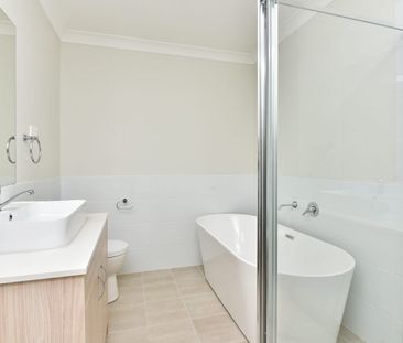 1/12 Loane Circuit, Farley, NSW 2320 - Photo 1