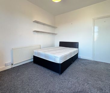 2 Bedroom Apartment for rent in Ash Road - Photo 1