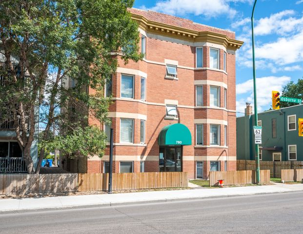 Overlook Apartments - Photo 1
