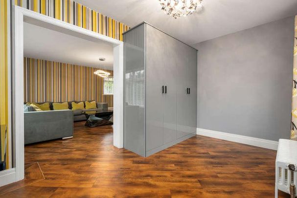 Bowfell Drive, High Lane, SK6 - Photo 1