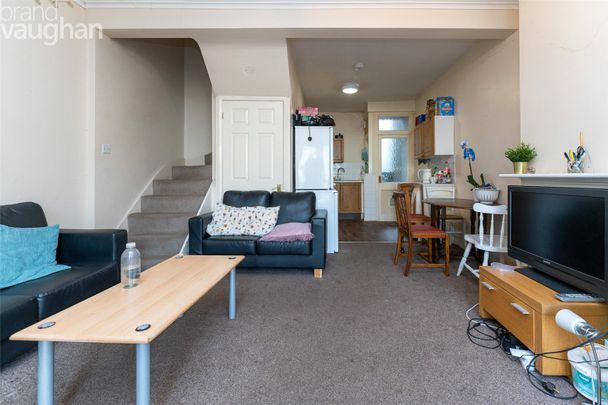 4 bedroom house to rent - Photo 1