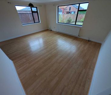 4 bedroom bungalow to rent - Photo 4