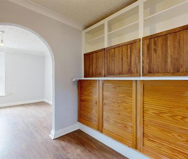 Studio to rent - Photo 6