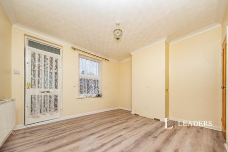 2 bedroom terraced house to rent - Photo 3