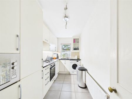 Cambridge Park, East Twickenham, Middlesex, TW1 - Photo 3