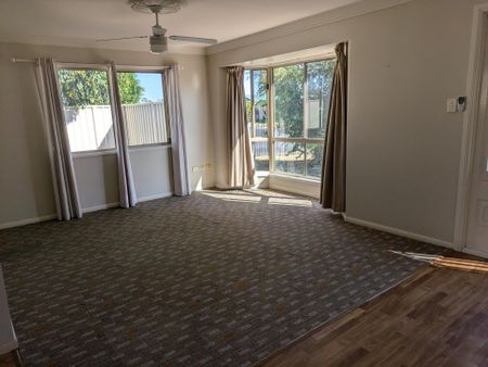 9 Jeppesen Drive, Emerald, QLD 4720 - Photo 4