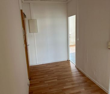 Kleine 4-Raum Wohnung Nähe Elsteraue und mit Loggia! - Foto 5