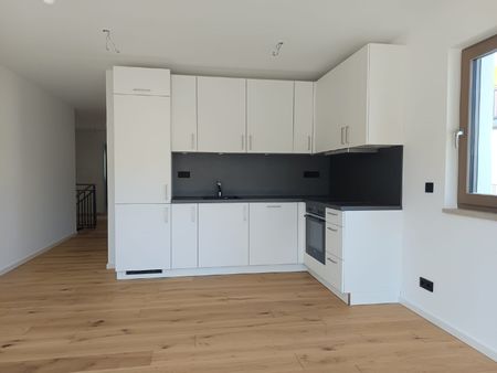 Erstbezug! 4-Zi-Gartenwohnung mit Südterrasse, EBK und TG! - Photo 5