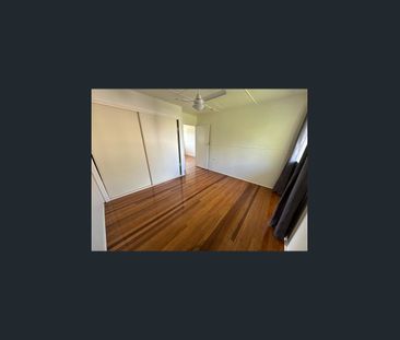 Renovated highset unit in convenient location! - Photo 1