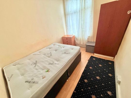 4 bedroom house share to rent - Photo 1