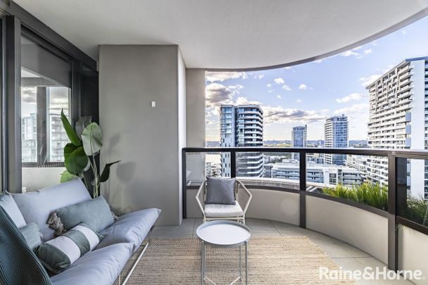 Stunning Modern 3 Bedroom Apartment With Resort Style Facilities & Optional Full Furnishings - Photo 1