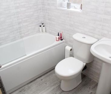 37 Irwin Crescent, Belfast, BT4 3AQ - Photo 6