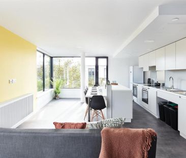 1 bedroom in a flat share to rent - Photo 1