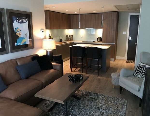 Gorgeous 1 BR fully furnished Executive Rental. | 1005 - 1122 3 St SE, Calgary - Photo 1