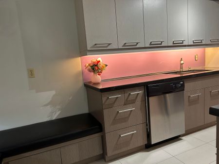 For Lease - 633 Bay Street Unit# 1204, Toronto, Ontario - Photo 4