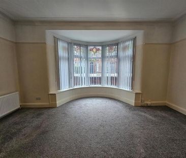 1 Glandore Gardens, Belfast, BT15 3FF - Photo 2