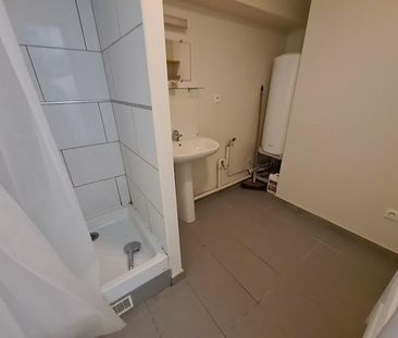 Appartement à Louer à LA MADELEINE 630 € - Photo 2