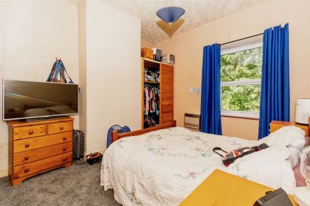 Mark Street, Huddersfield - Photo 3