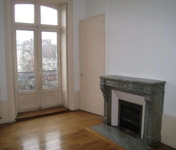 À louer / Appartement F2 / BESANCON CENTRE VILLE/BAS BATTANT 3 Quai... - Photo 3