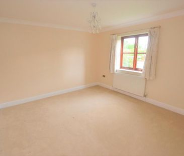 4 bedroom detached house to rent - Photo 6