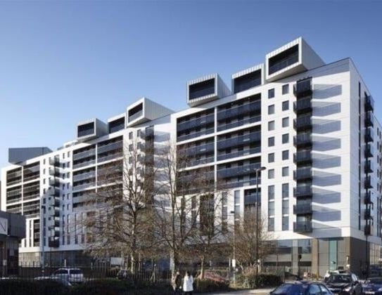 3 bedroom flat to rent - Photo 1