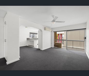 IT DOESN'T GET MORE CENTRAL THAN THIS! - Photo 1