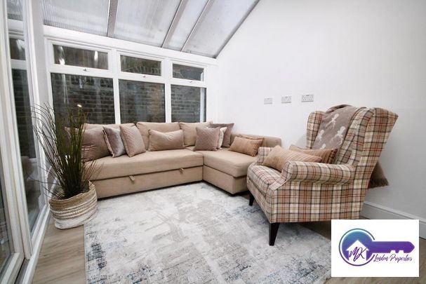 1 Bedroom Room in Flat Share To Rent - Photo 1