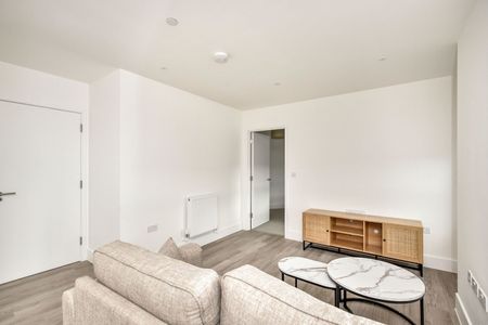 Flat to rent - Medway Street, Chatham, ME4 - Photo 3