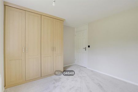 2 bedroom maisonette to rent - Photo 4