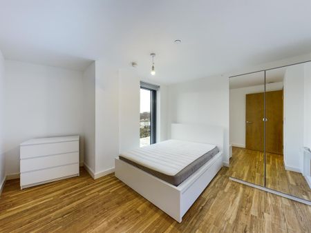 2 bedroom flat to rent - Photo 2