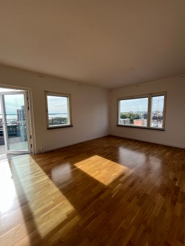 Genuagatan, Västerås - Photo 2