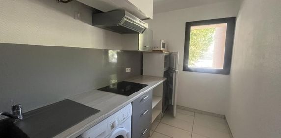 Location Appartement 2 pièces 46m² BORDEAUX 33000 - Photo 2